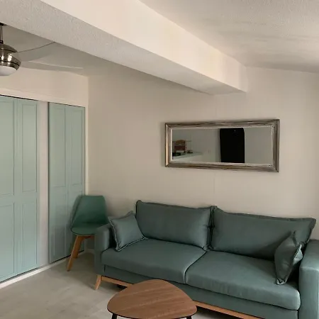 Apartment Jolie Vue Cite, Aux Pieds Des Remparts