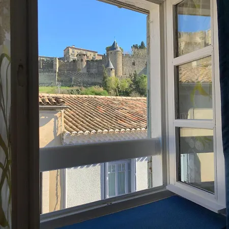Jolie Vue Cite, Aux Pieds Des Remparts Apartment *
